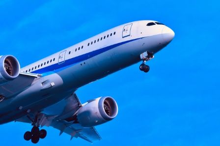 飛行機||女性